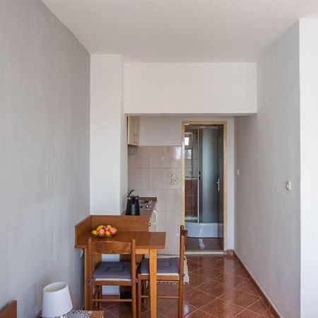 Apartments Tolj Igrane Exterior foto